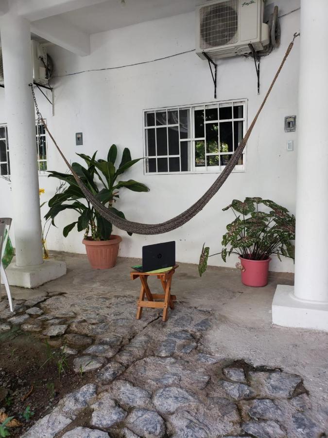 Las Palmas Zihuatanejo Esterno foto